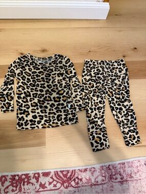 Posh Peanut leopard pajama set